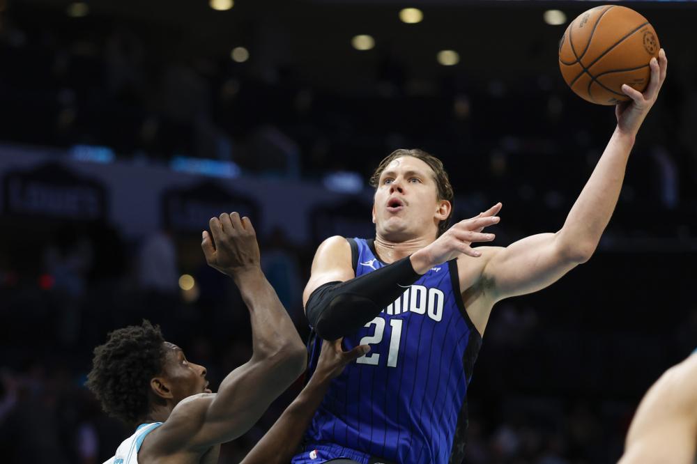 场上脱颖而 场上脱颖而