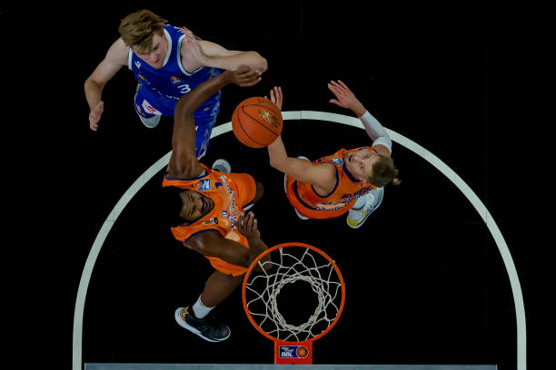 除了揭幕战 除了揭幕战